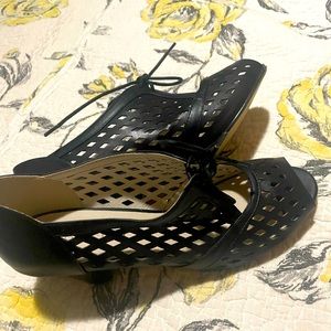 Mod Cloth Chelsea Crew Vintage Heels NWOT!